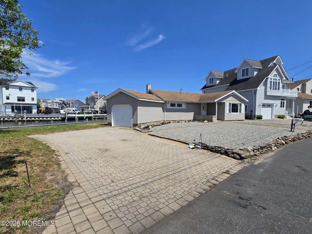 106 E Granada Drive - Photo 2