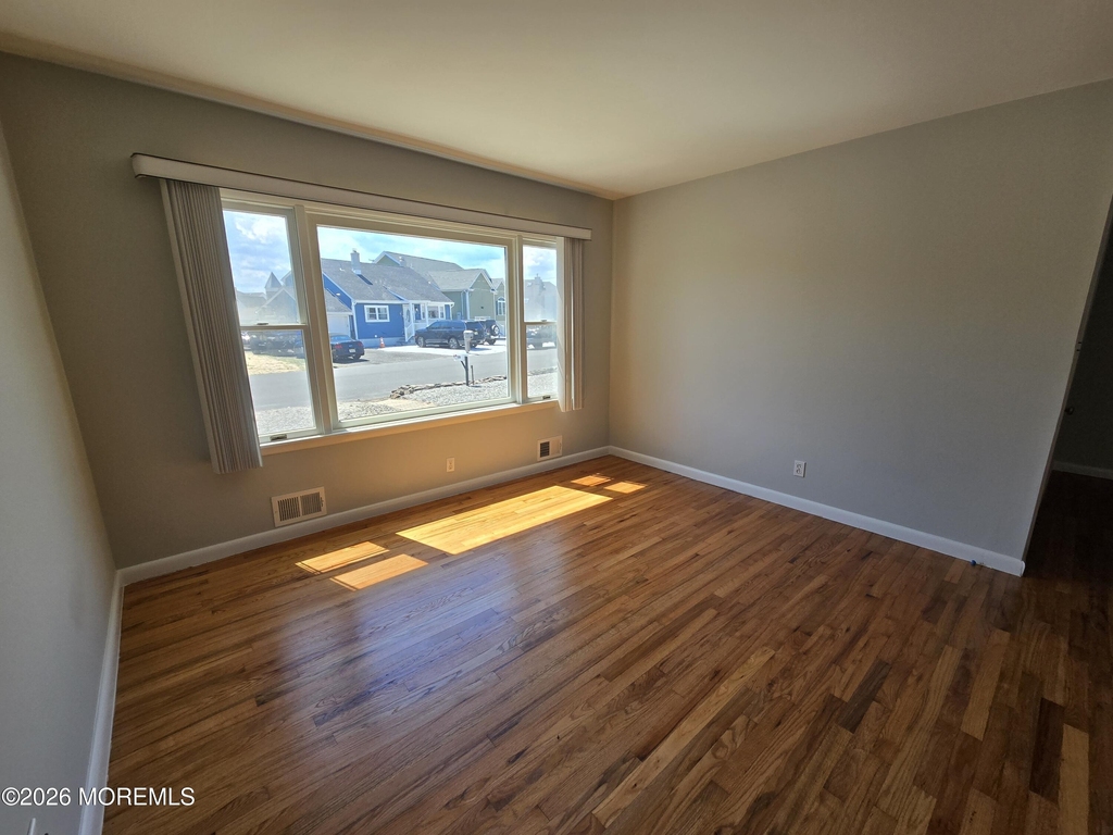 106 E Granada Drive - Photo 4