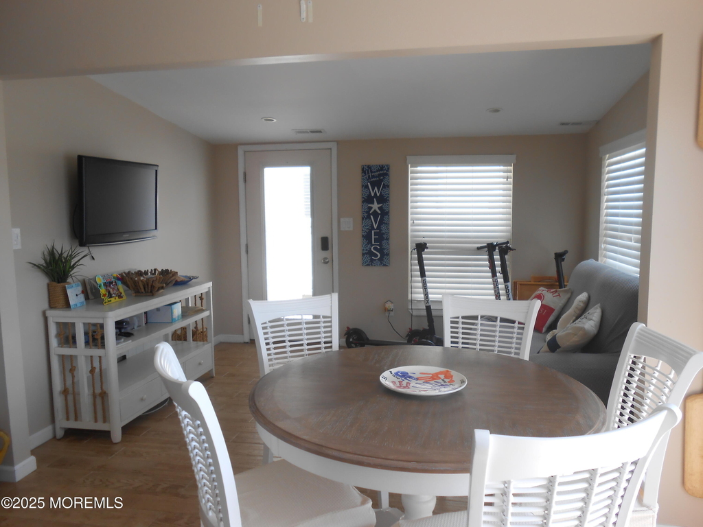 63 Gregg Drive - Photo 2