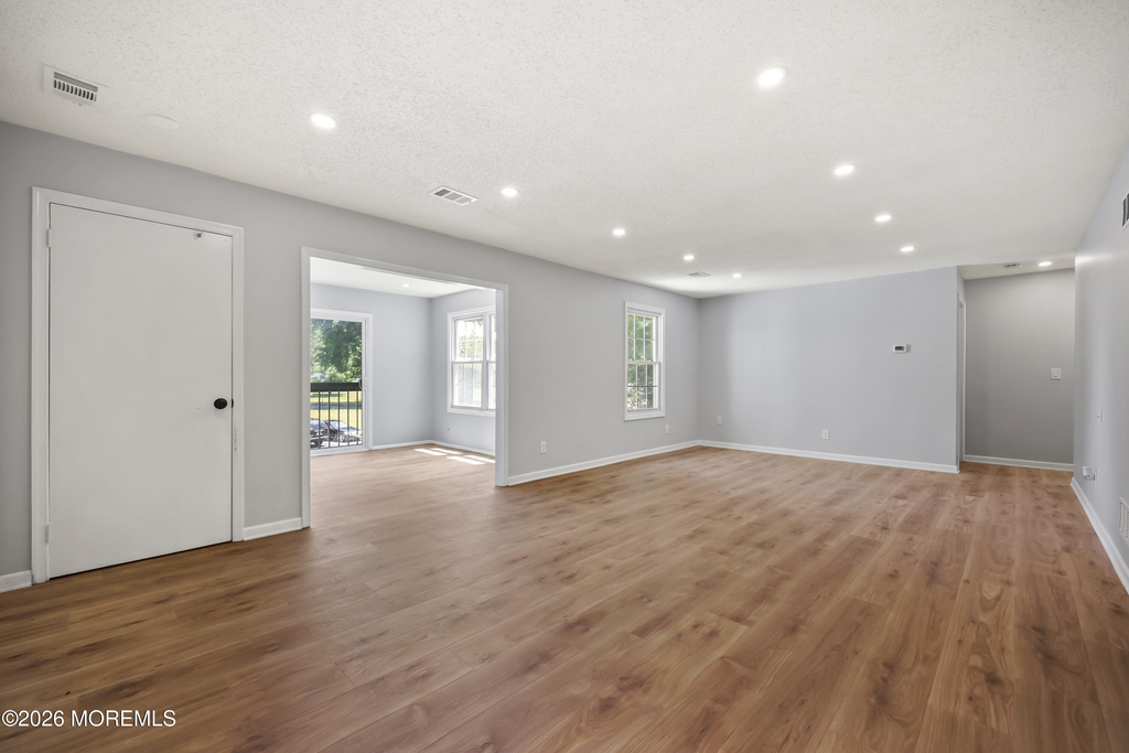 18-5 Augusta Court - Photo 4