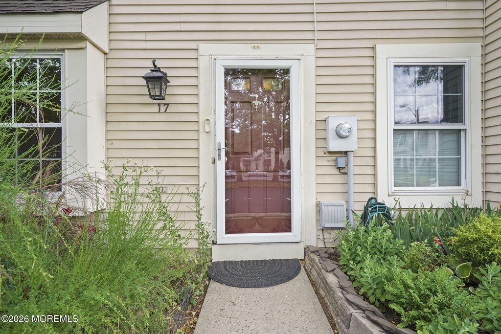 17 Alameda Court - Photo 1
