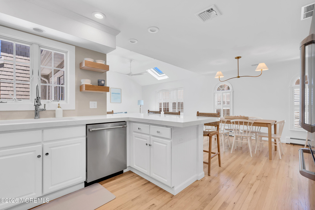 217 Howe Street - Photo 10