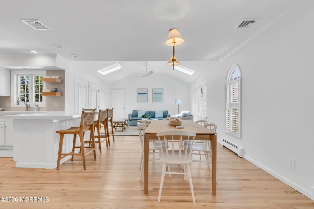 217 Howe Street - Photo 8