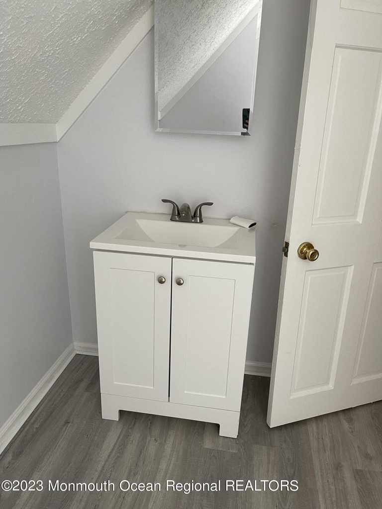 404 3rd Avenue - Photo 6