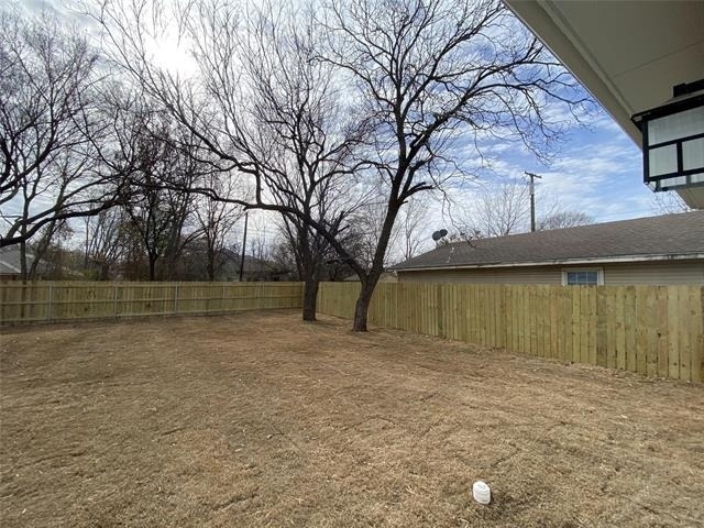 104 E Forest Avenue - Photo 16