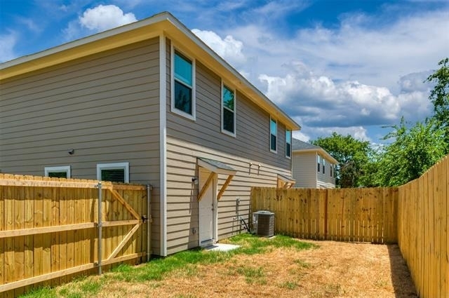 201 S May Street - Photo 20