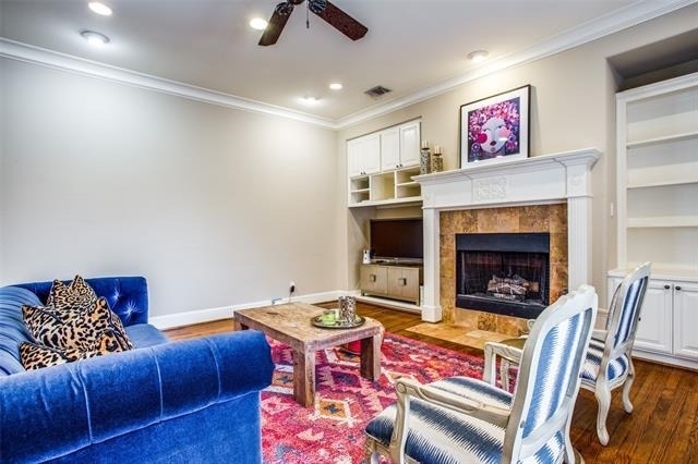 4518 Holland Avenue - Photo 3
