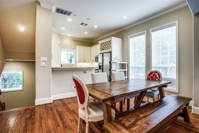 4518 Holland Avenue - Photo 8