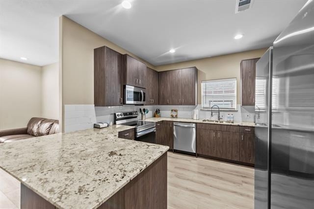 613 W Elm Street - Photo 8