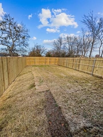 613 W Elm Street - Photo 23