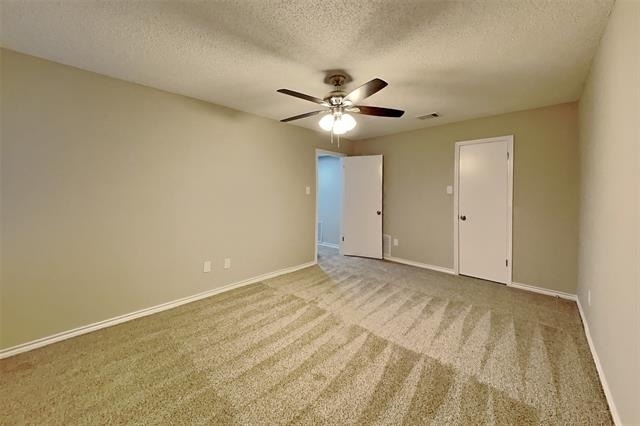 305 Hillside Court - Photo 13