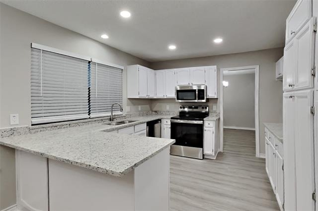 305 Hillside Court - Photo 3