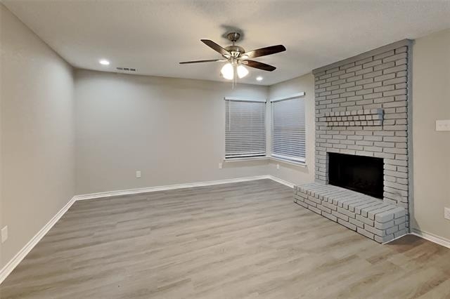 305 Hillside Court - Photo 2
