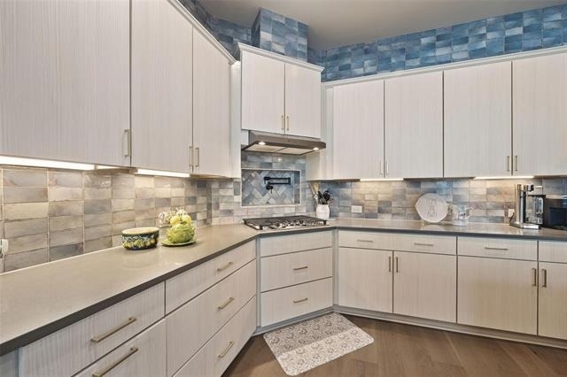 1906 Galenda Drive - Photo 4