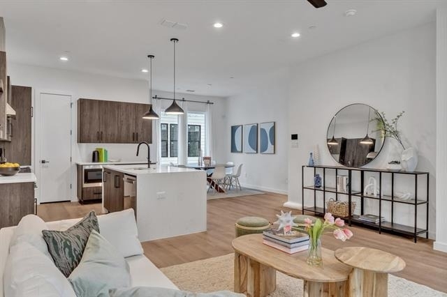 1525 Pecos Street - Photo 10
