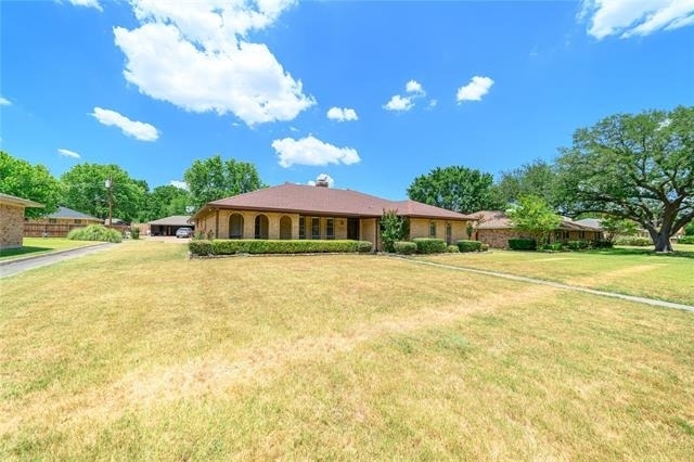 111 Sunview Street - Photo 1