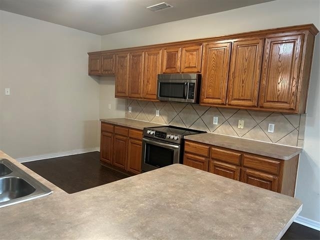 300 Rain Tree Drive - Photo 16