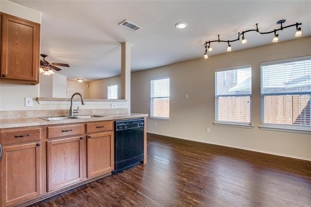 2324 Loreto Drive - Photo 4