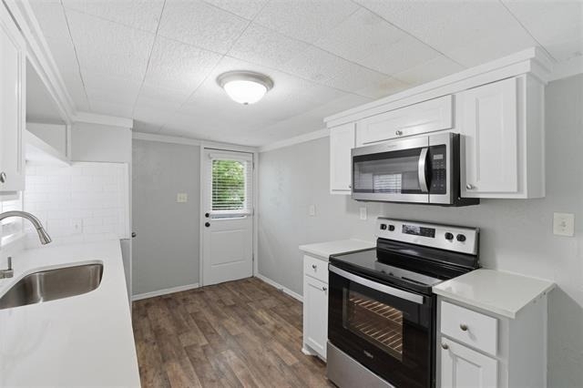 127 E Walker Street - Photo 1