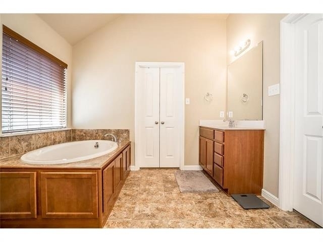 1405 Nightingale Drive - Photo 11