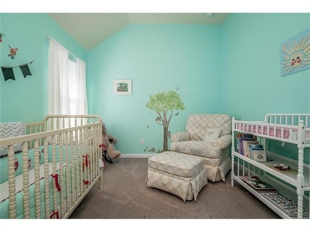 1405 Nightingale Drive - Photo 4
