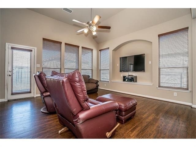1405 Nightingale Drive - Photo 17