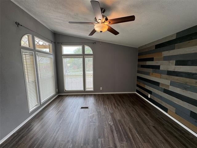 197 Private Road 4652 - Photo 32