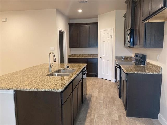 2202 Jones Street - Photo 4