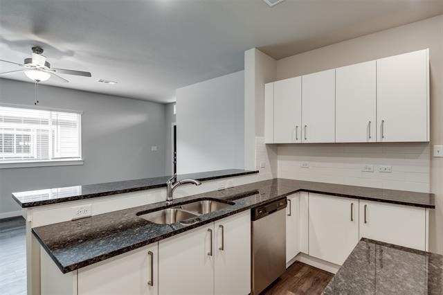 609 Blackland Drive - Photo 11