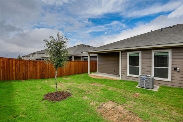 609 Blackland Drive - Photo 2