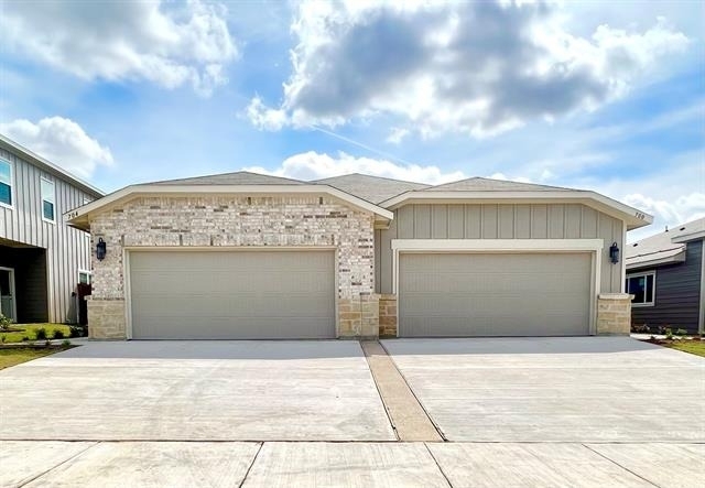 609 Blackland Drive - Photo 0