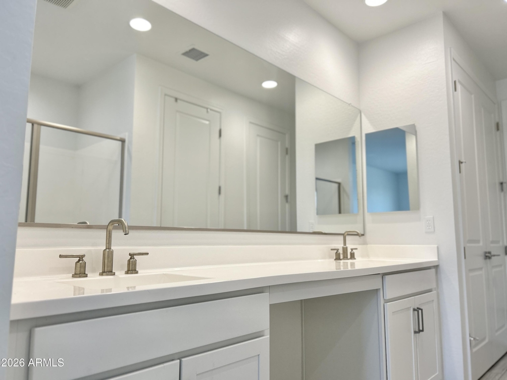 35991 W San Clemente Avenue - Photo 11