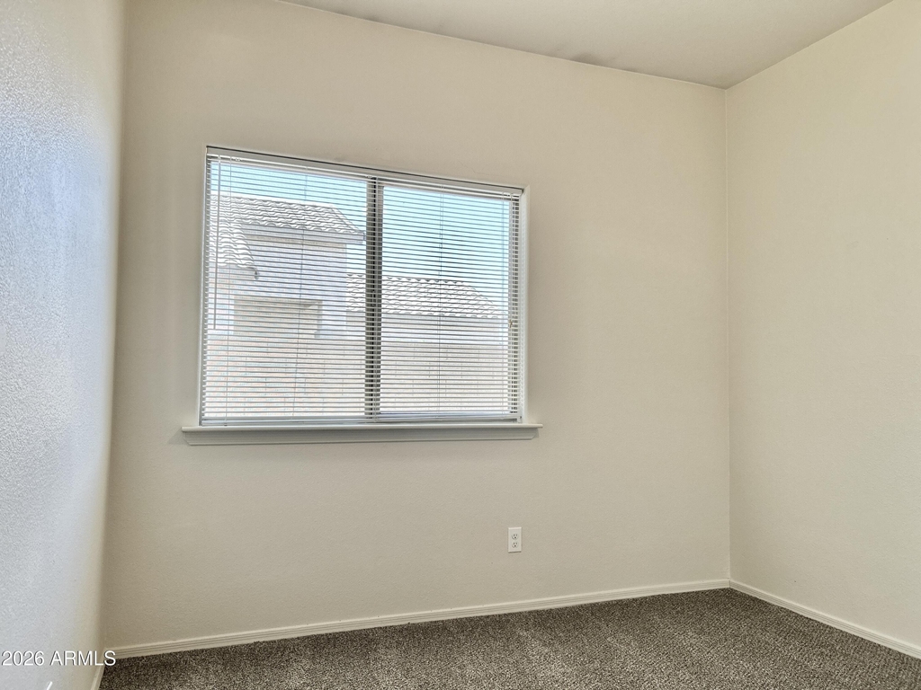 11824 W Windsor Avenue - Photo 10