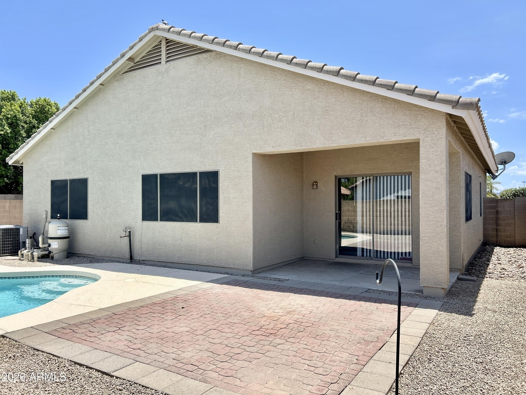 11824 W Windsor Avenue - Photo 18