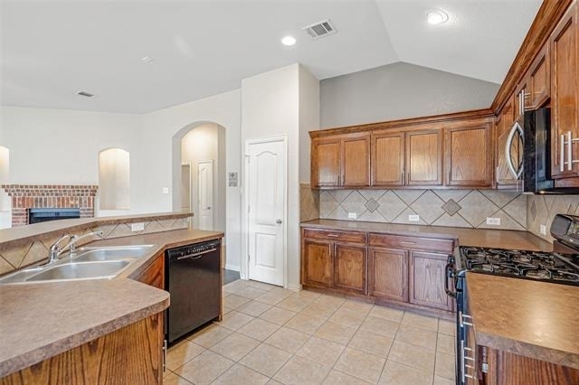 6528 Sierra Madre Drive - Photo 2