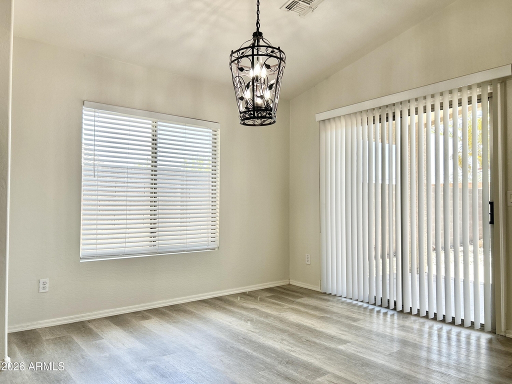 38564 N La Grange Lane - Photo 7