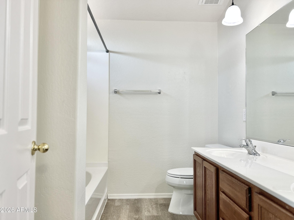 38564 N La Grange Lane - Photo 10