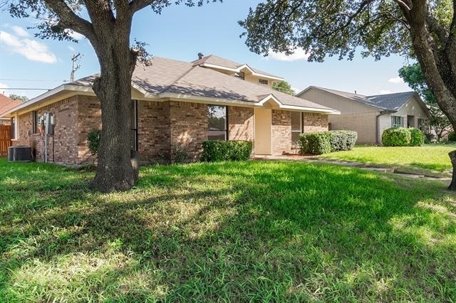 6536 Bronze Leaf Drive - Photo 2