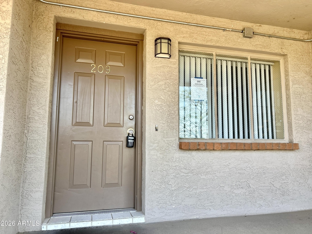 17 E Ruth Avenue - Photo 1