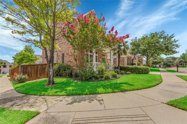 3920 Autumn Lane - Photo 1