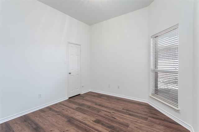 7576 Petersburgh Place - Photo 16