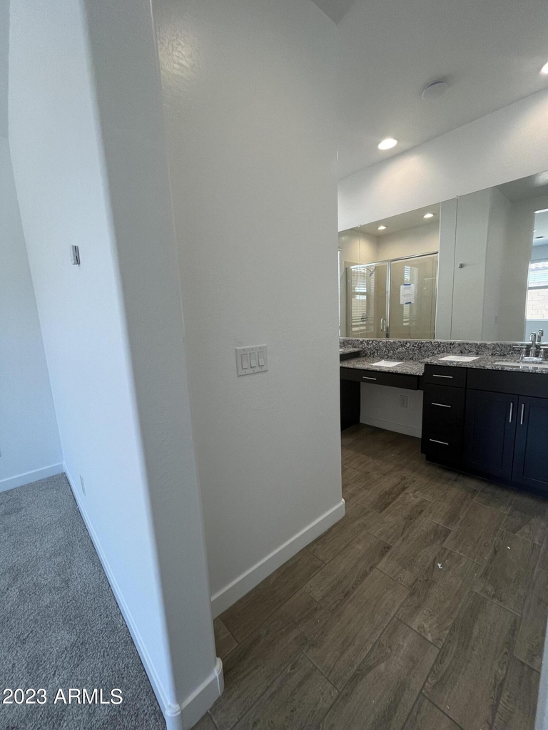 11148 W Parkway Drive - Photo 17