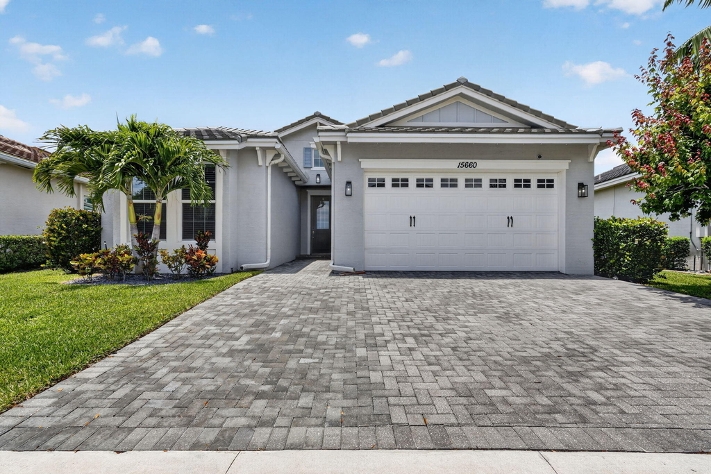 15660 Goldfinch Circle - Photo 0