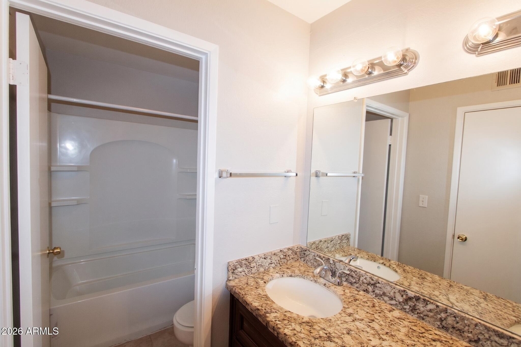 410 E 9th Avenue - Photo 6