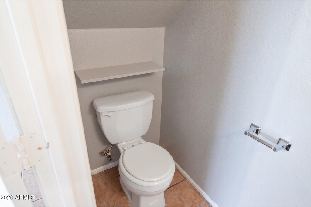 410 E 9th Avenue - Photo 8