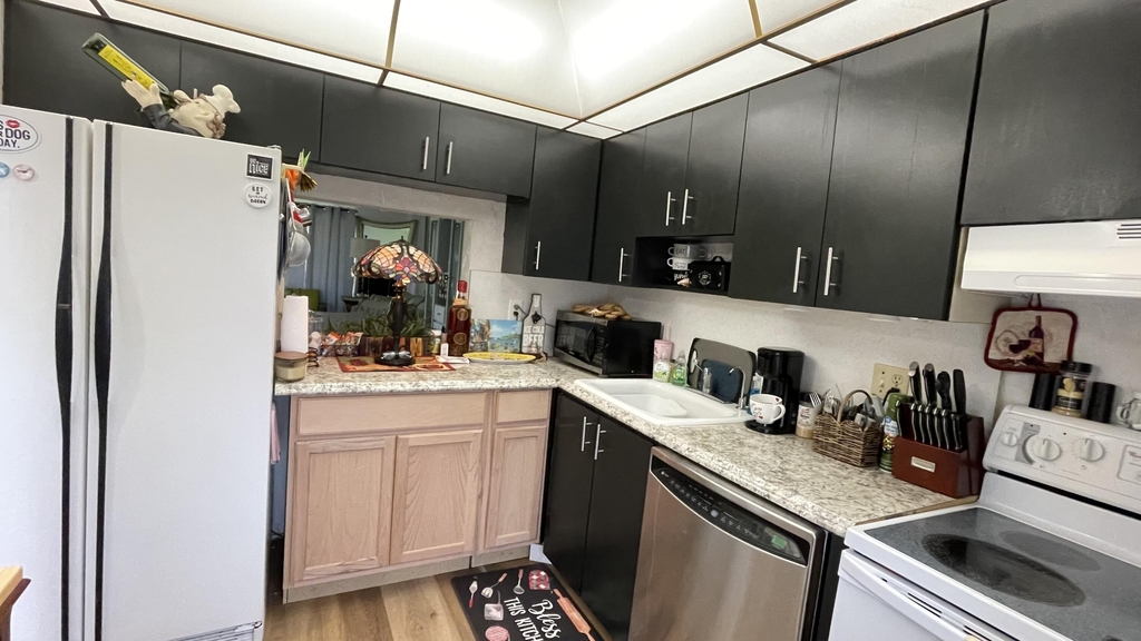 4 Abbey Lane - Photo 1