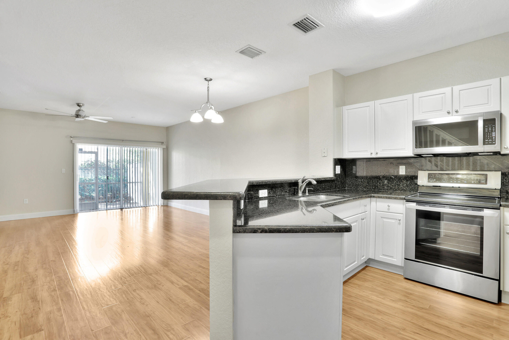 6527 Catalina Lane - Photo 5