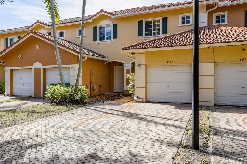 6527 Catalina Lane - Photo 1