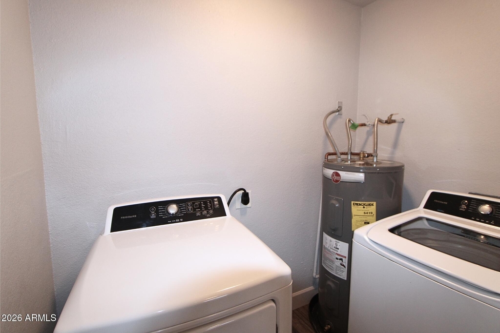 550 W 9th Street - Photo 3