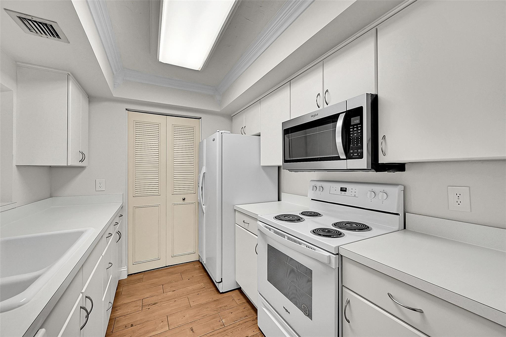 428 Nw 70th Avenue - Photo 14